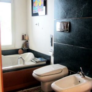 Bagno Suite Sanitari Idromassaggio Villino Monte Titano.jpg